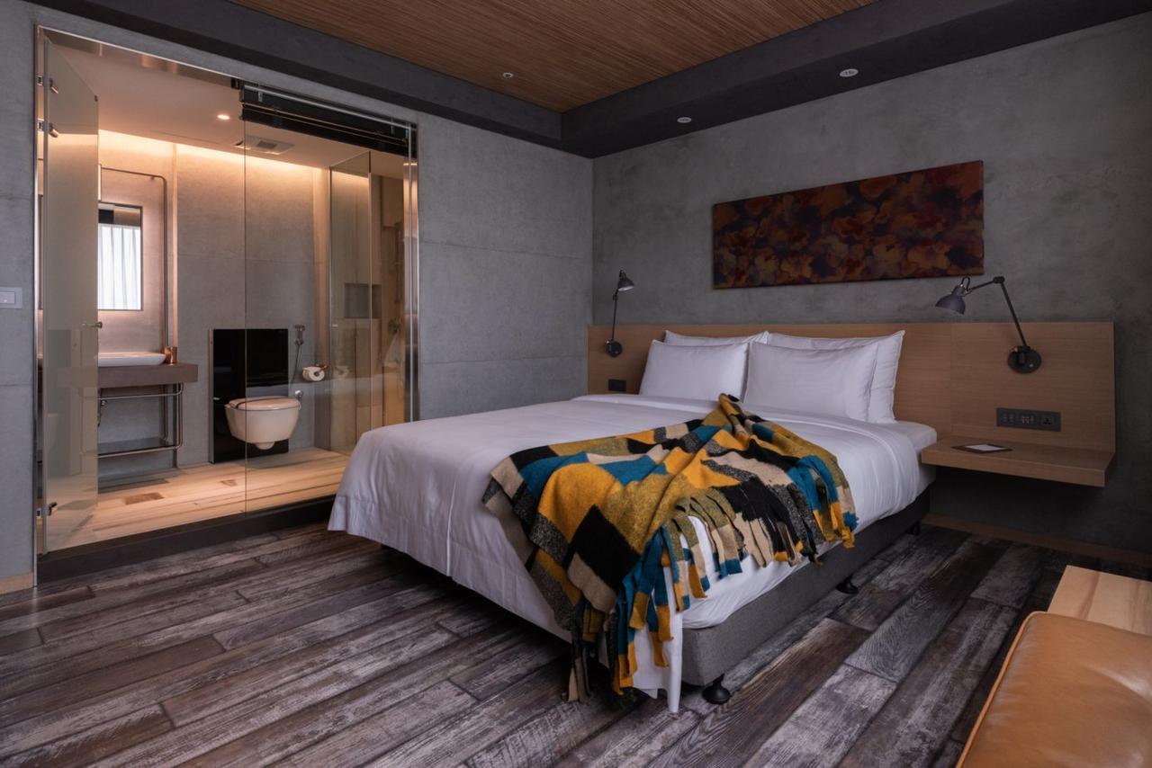 Brio Hotel Kaohsiung Bagian luar foto